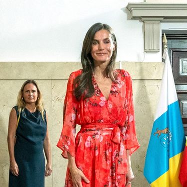Kraljica Letizia u cvjetnoj haljini