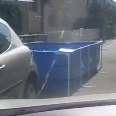 Bazen na ulici