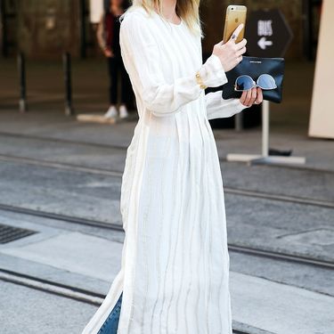 Prema mišljenju Jeanne Damas, haljine koje nalikuju vjenčanicama nisu dobar izbor za posao