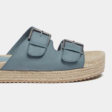 Pull&Bear, 29,99 eura