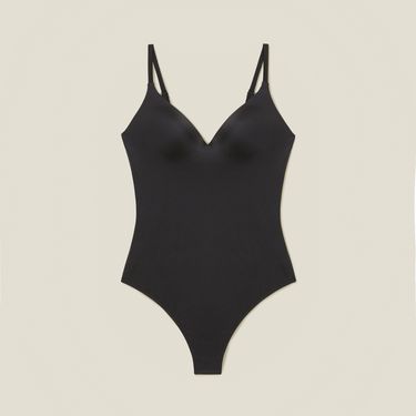 Yamamay Essentials Nero model