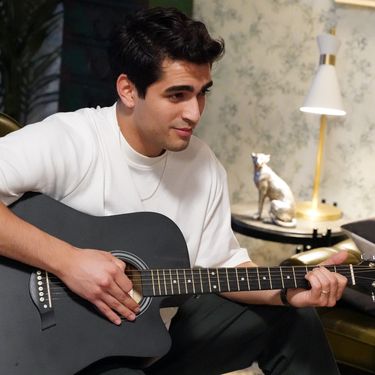 Mert Ramazan Demir na setu serije