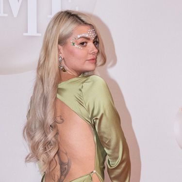 Ella Dvornik u haljini brenda Krie Design na Story Hall of Fame - 2