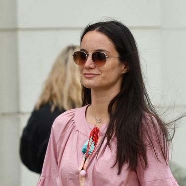 Šetnja Zagrebom u ružišastoj haljini i smeđim hit natikačama