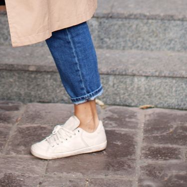 Bež tenisice mogu vizualno produžiti noge i cijelu figuru