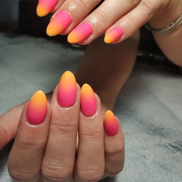 Zalazak sunca na noktima ljetni je hit