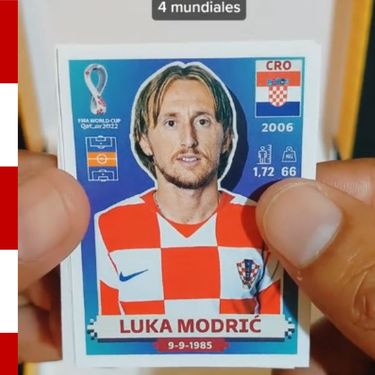 Sličice s nogometašima i Luka Modrić