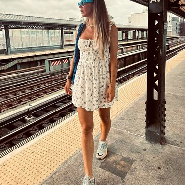 Ana Gruica Uglešić u haljinici iz Stradivariusa u New Yorku - 3