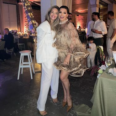 Nina Badrić na krštenju djevojčice Lune, kćeri Izabel i Matea Kovačića