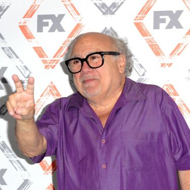 Glumac i komičar Danny DeVito na crvenom tepihu