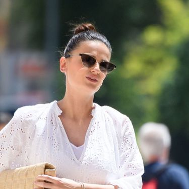 Šetnja Šibenikom u bijeloj haljini