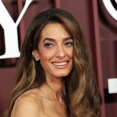 Amal Clooney u Buckinghamskoj palači - 6