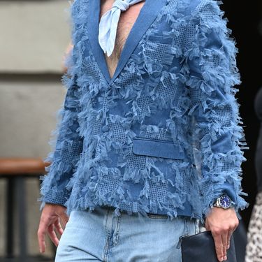 Modno izdanje muškarca u šetnji Zagrebom