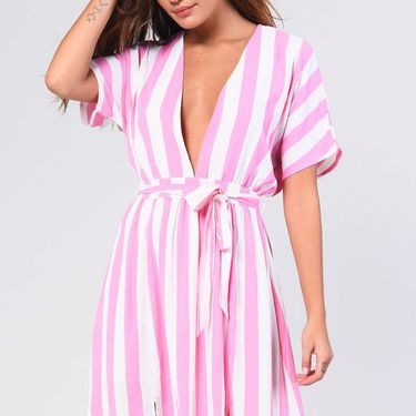 Prugaste haljine omiljeni su komad posljednjih nekoliko sezona