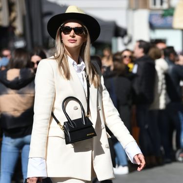 Spoj tenisica i odijela u sjajnom street style izdanju sa zagrebačke špice