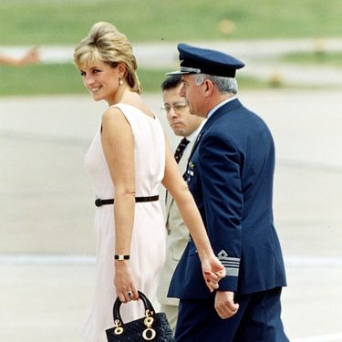 Lady Di obožavala je svoju Lady Dior torbicu