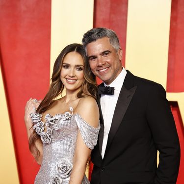 Jessica Alba na oscarovskom Vanity Fair partyju u haljini Tamare Ralph - 6