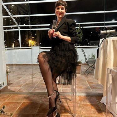 Irena Pecotić u štiklama Jimmy Choo i maloj crnoj haljini od tila - 1