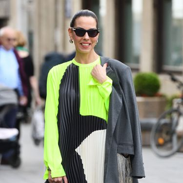 Olja Vori na zagrebačkoj špici u haljini brenda Twinset i s torbom brenda Coach