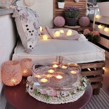 Svijeće i lampice su dodaci s kojima balkon izgleda romantično