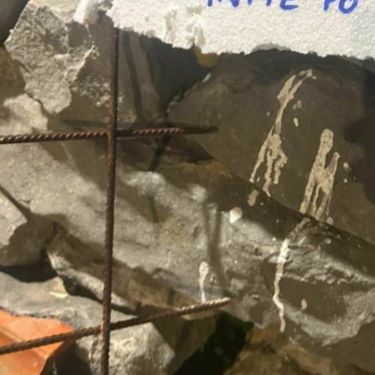 Neobične mrlje i bizarna poruka prolaznicima u Dalmaciji