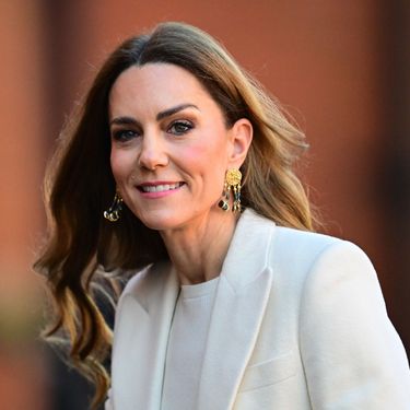 Catherine Middleton sa Sezane naušnicama Dina 2026. - 2