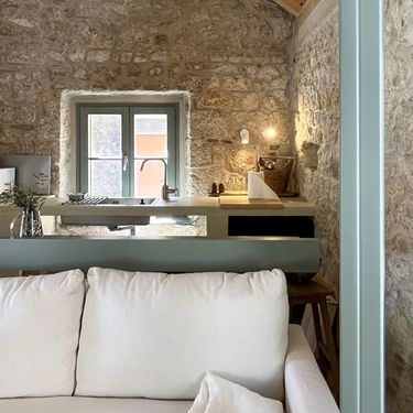 Zrmanja - kamena kuća