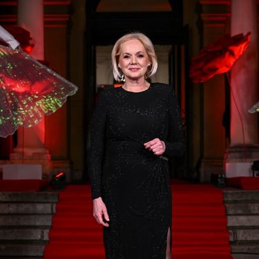 Ksenija Pajić u crnoj toaleti sa šljokicama na Večernjakovoj ruži 2026. - 3