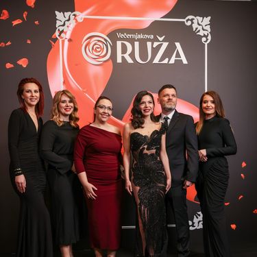 Ema Branica s kolegama