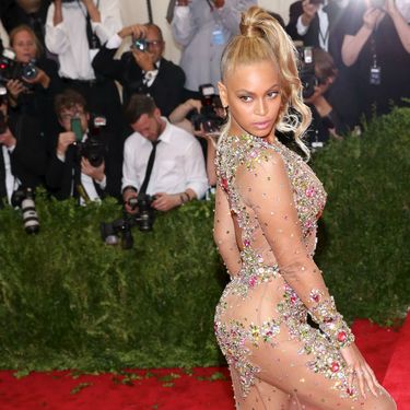 Kultne haljine s Met Gale o kojima se i danas priča - 6