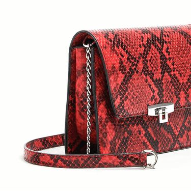 Pull & Bear, 129 kuna