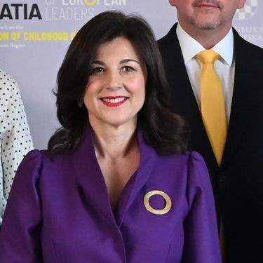 Sanja Musić Milanović u ljubičastom odijelu na Samitu supružnika europskih čelnika u Zagrebu - 3