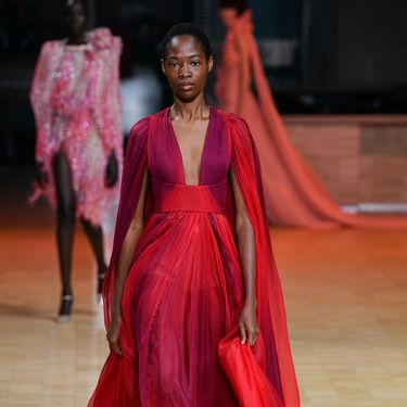 Catherine Zeta-Jones u haljini Elieja Saaba na Cannesu 2023. - 1