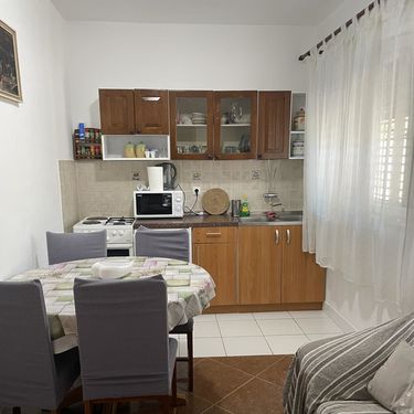 Ana Marija Celić s otoka Zlarina renovirala je staru kuhinju - 12