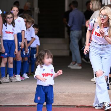 Iris Livaja u poderanim trapericama i tenisicama modne kuće Celine - 4