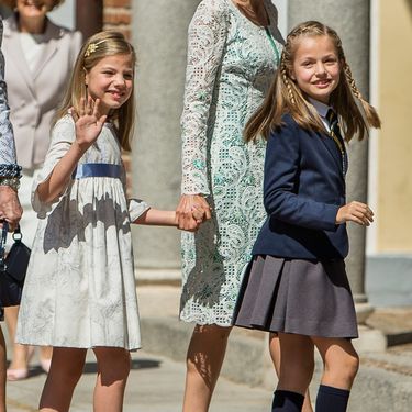 Kraljica Letizia u transparentnim štiklama na prvoj pričesti princeze Leonor