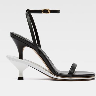 Duple štikle brenda Jacquemus iz kolekcije Les Sculptures