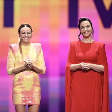 Petra Mede i Malin Åkerman u drugoj polufinalnoj večeri