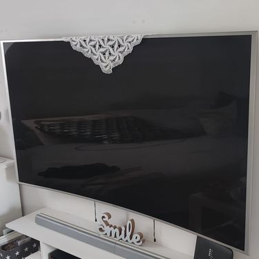 Tabletić na televizoru Valente Godić Trbuščić