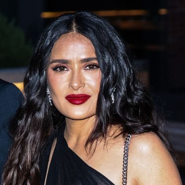 Salma Hayek na modnoj reviji Gucci Cruise 2025 u Londonu - 1