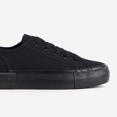 H&M tenisice, 19,99 eura