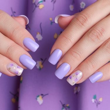 Ljubičaste manikure