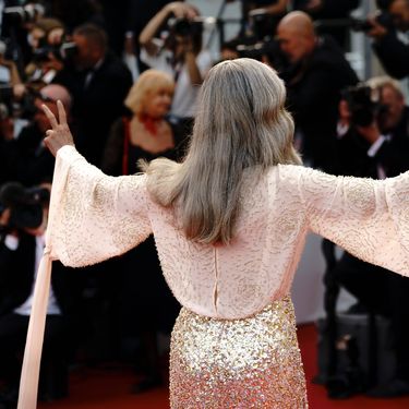 I s leđa je haljina bila divna