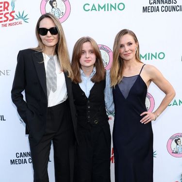 Angelina Jolie, Vivienne Jolie i Kristen Bell