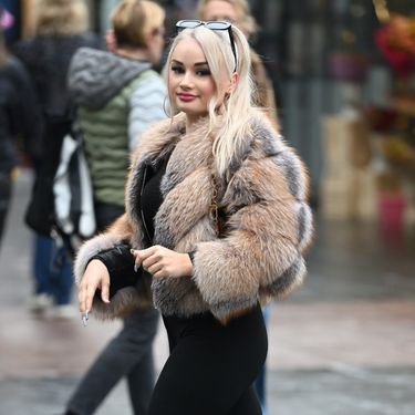 Ulična moda Zagreb u tenisicama s platformom - 5