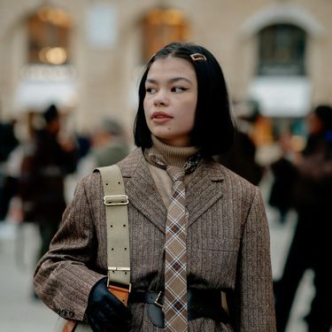 Kravata u street style izdanju s Pariškog tjedna mode