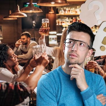 Muškarac koji razmišlja i prikaz puba