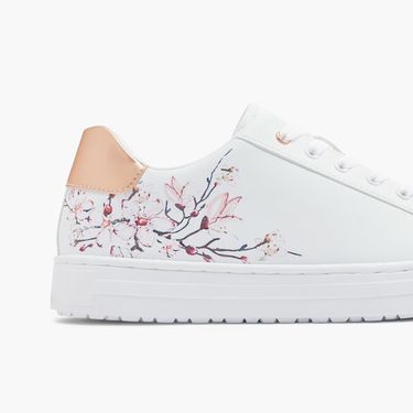 Graceland (Deichmann), 24,99 eura