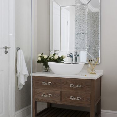 Kuća kojoj prugasti uzorak daje posebnu dozu šarma - 2