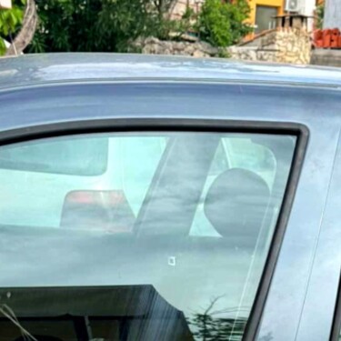 Neobičan način zaključavanja i zaštite automobila iz Dalmacije